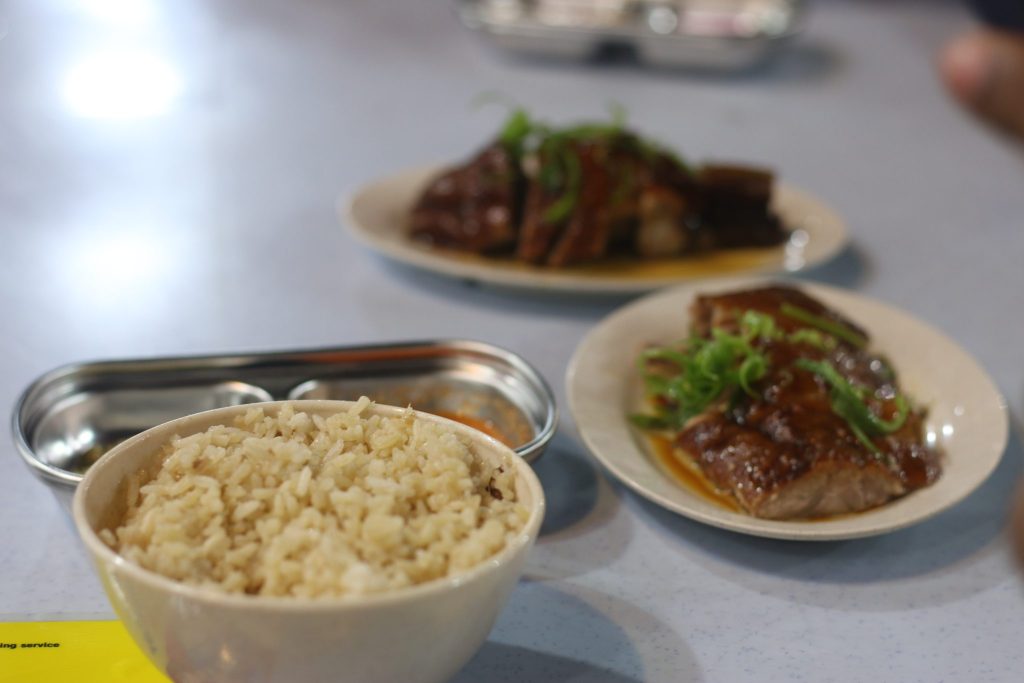 Rice cooker on a kitchen counter